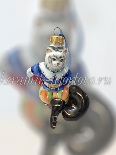 Елочная игрушка "Кот в сапогах" (цветная с золотом), 0,05 л, в асс-те, ШФ-053С Елочная игрушка "Кот в сапогах" (цветная с золотом), 0,05 л, в асс-те, ШФ-053С