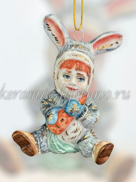 Елочная игрушка "Малыш в костюме зайчика" (цветная с золотом), ШФ-053С